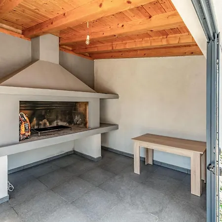 Beautiful In With Kitchen